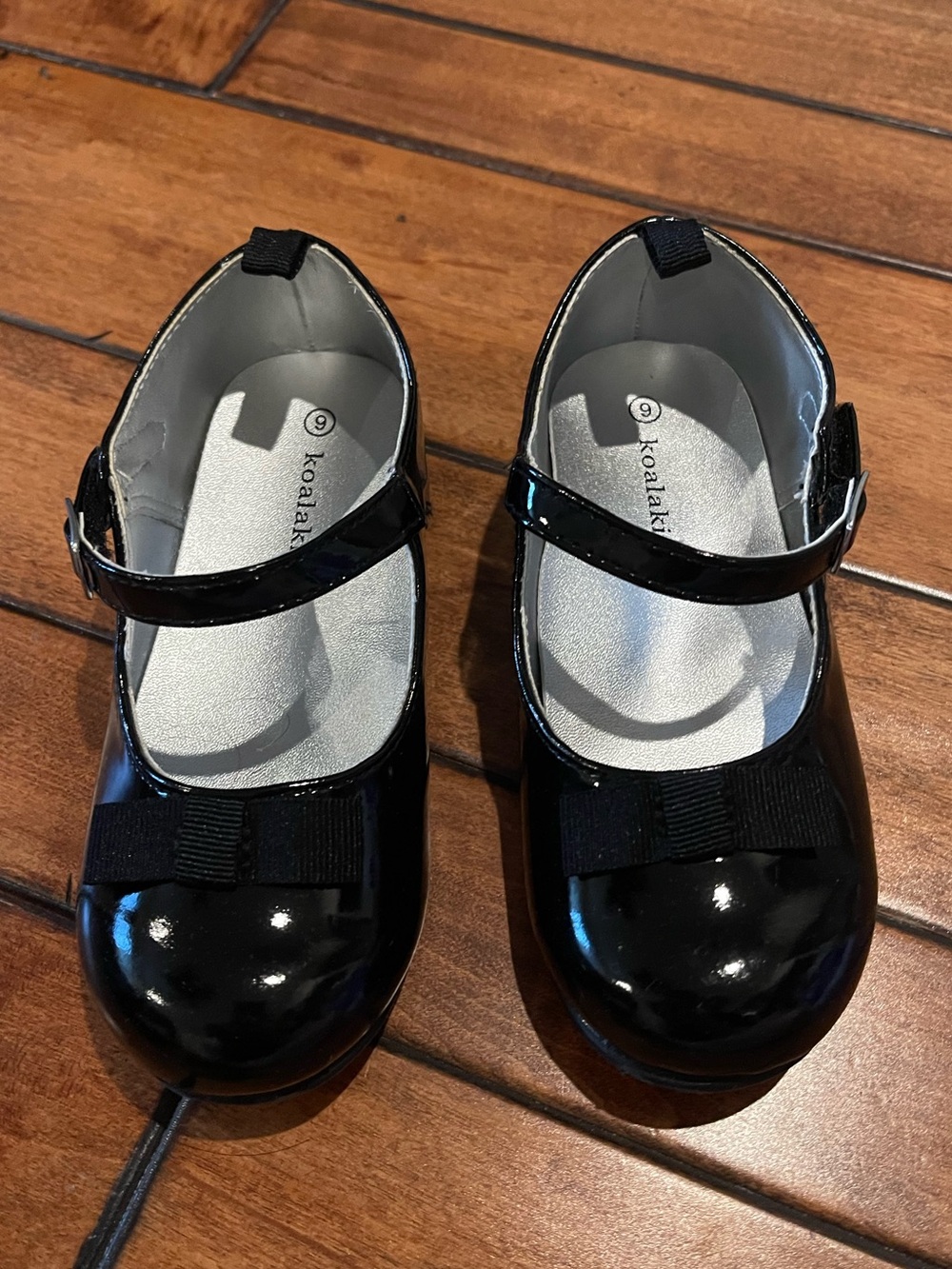 Koala Kids Black Patent Mary Jane Dress Shoes Size 9